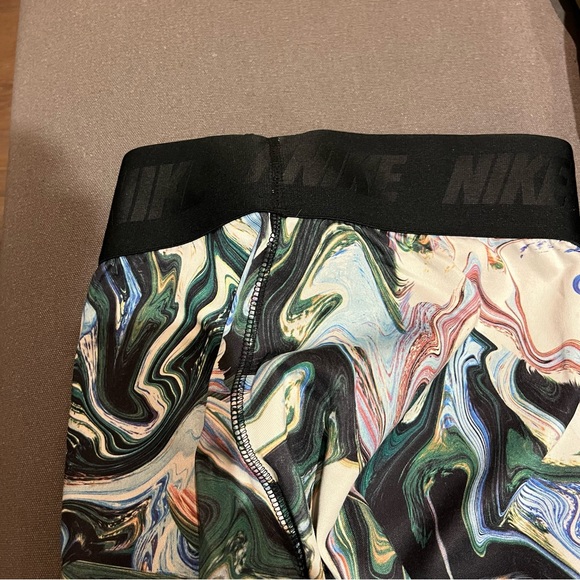 Nike Yoga Marble-printed , high rise leggings ,Sz S - Picture 6 of 9